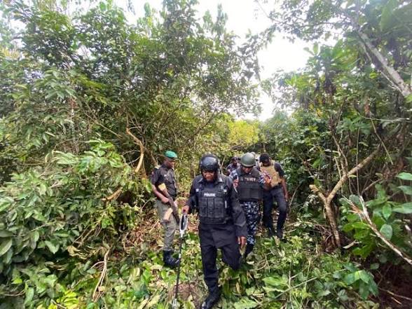 Police Rescue 5, Arrest 88 In Lagos-Ogun Forest Raid